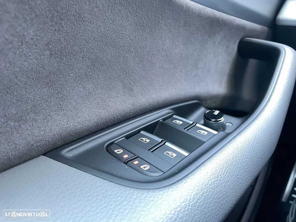 Audi SQ8 4.0 TDI quattro Tiptronic - 12