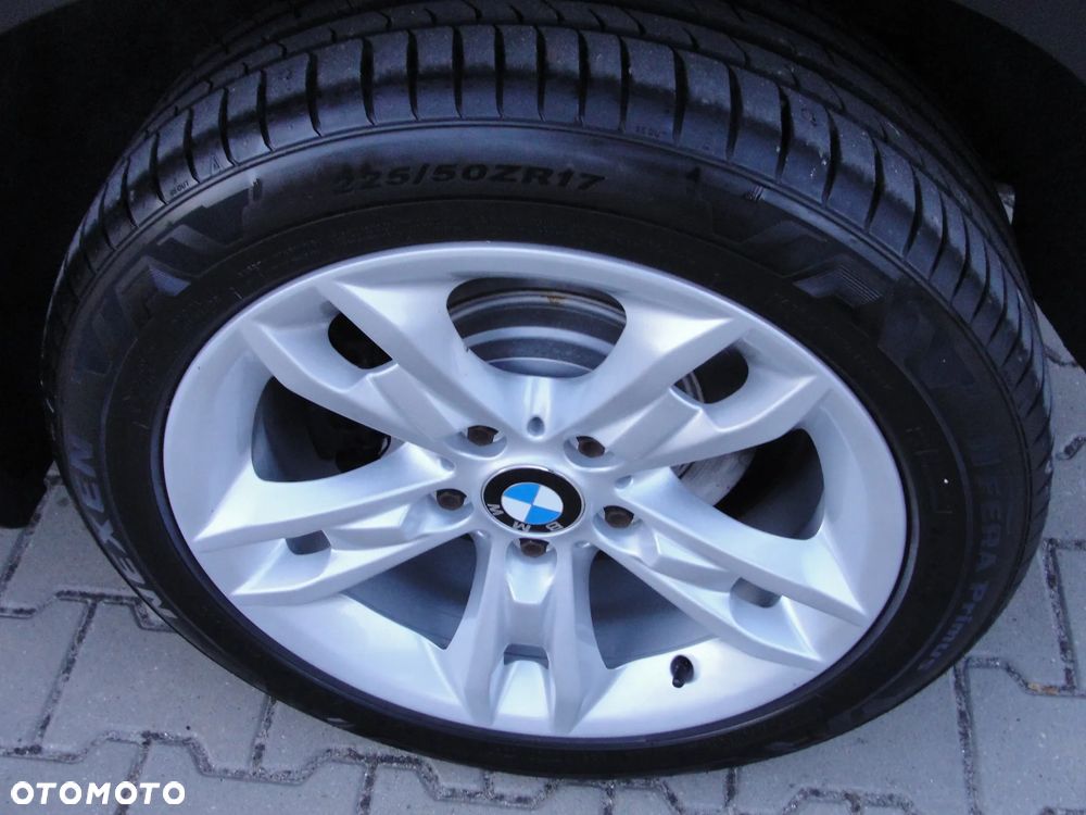 BMW X1 xDrive20d Sport Line - 12
