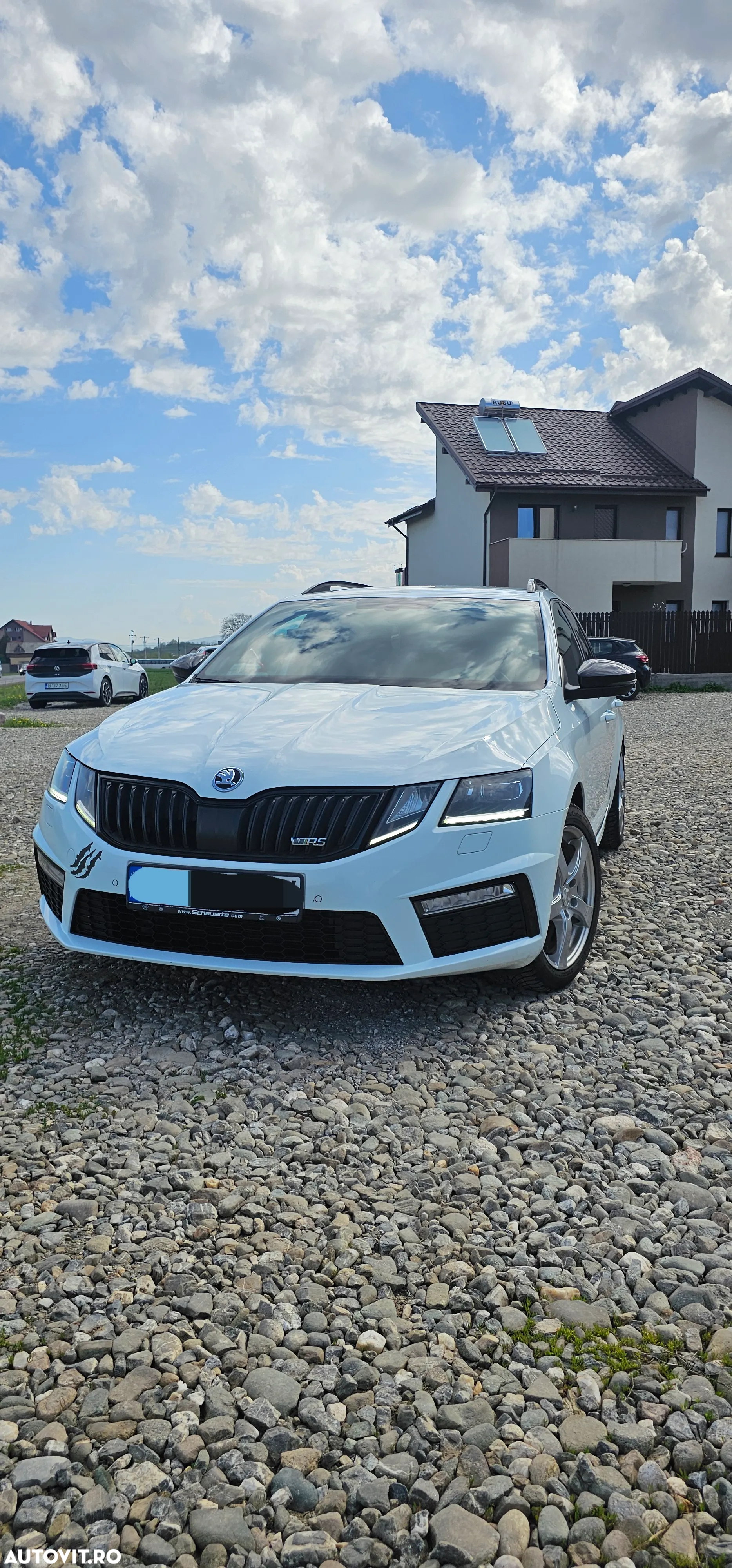 Skoda Octavia 2.0 TDI 4x4 DSG RS - 9