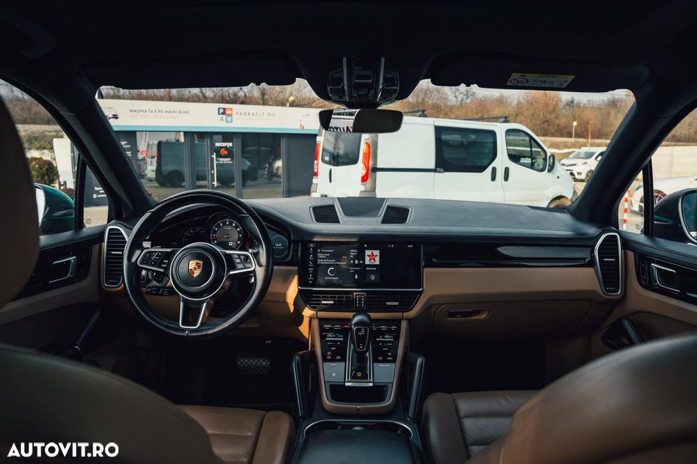 Porsche Cayenne - 7