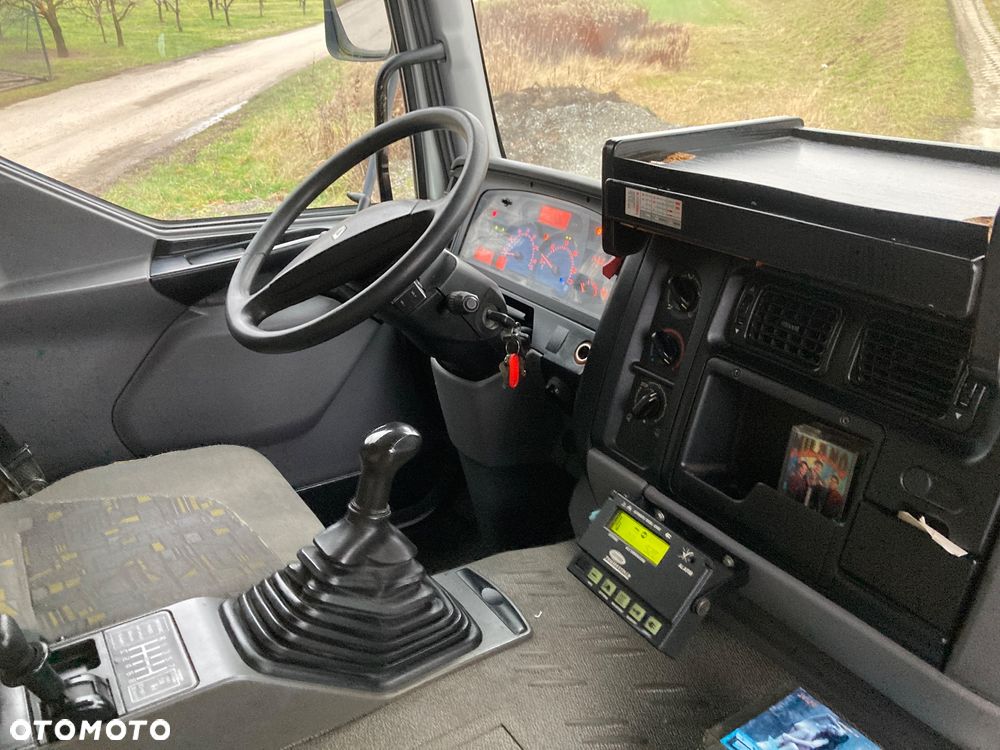 Renault Premium - 17