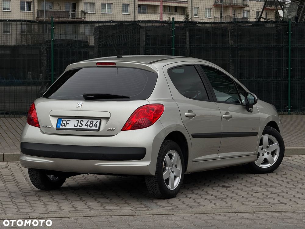 Peugeot 207 95 VTi Filou - 20