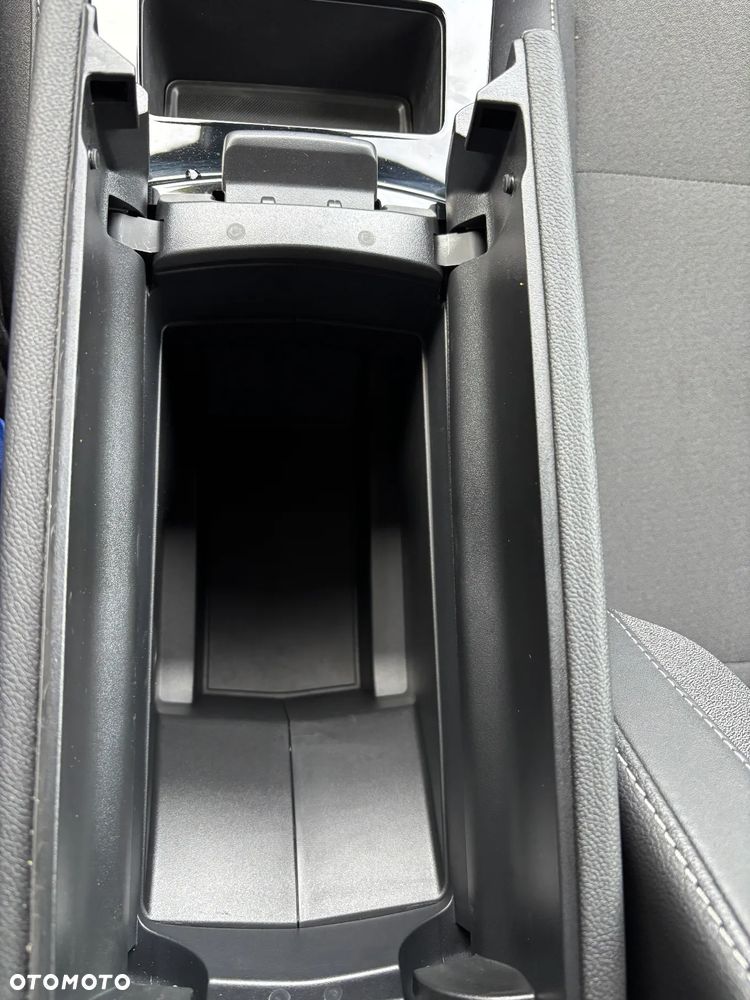 Opel Astra 1.2 Turbo Automatik GS - 29