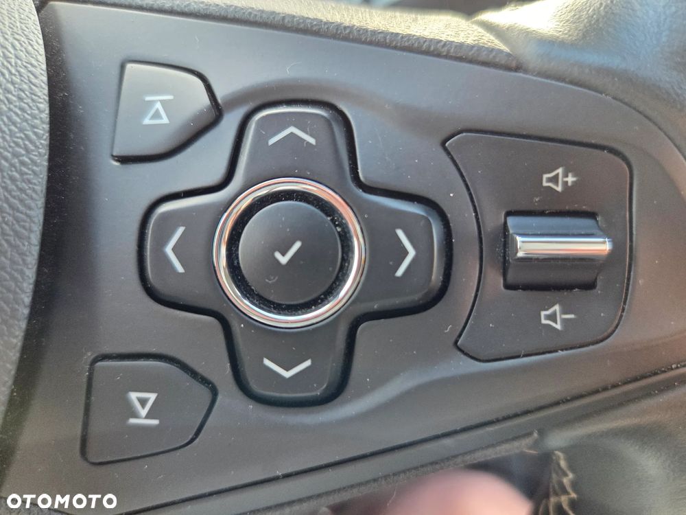 Opel Astra 1.4 Turbo Start/Stop Dynamic - 36