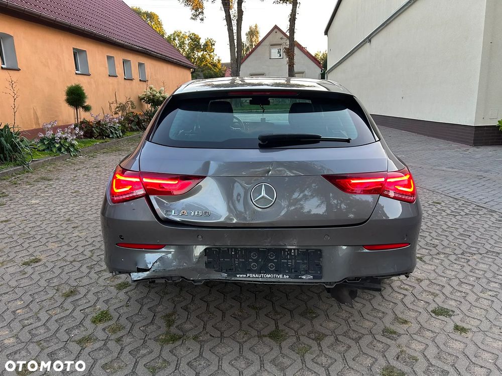 Mercedes-Benz CLA 180 7G-DCT Edition 2021 - 6
