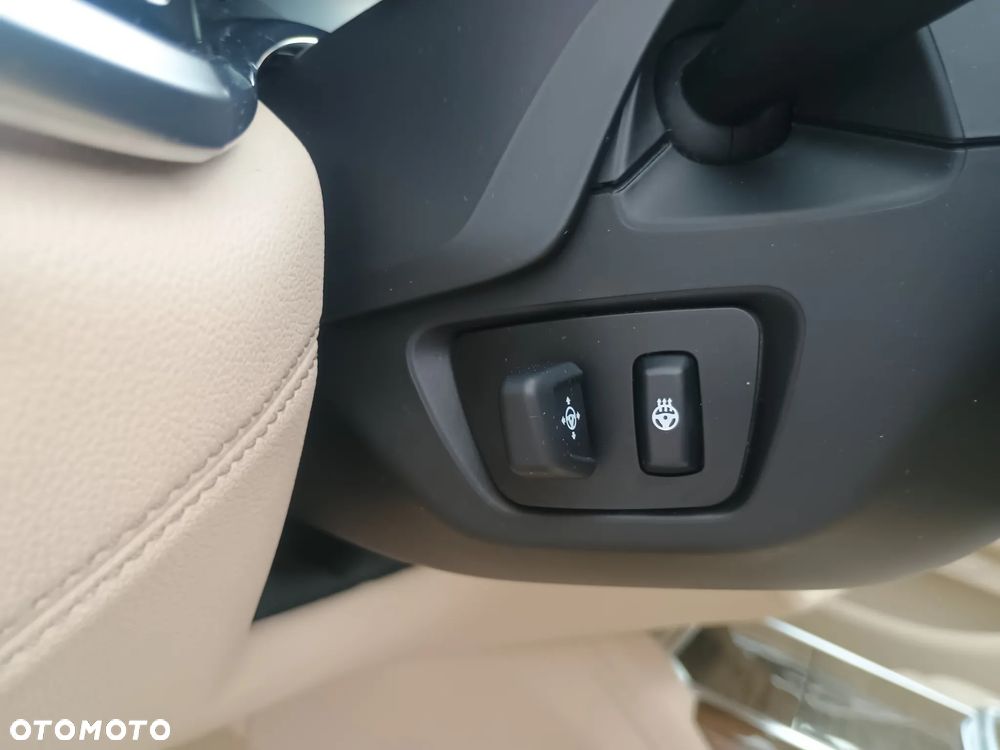 BMW Seria 7 740Li - 19