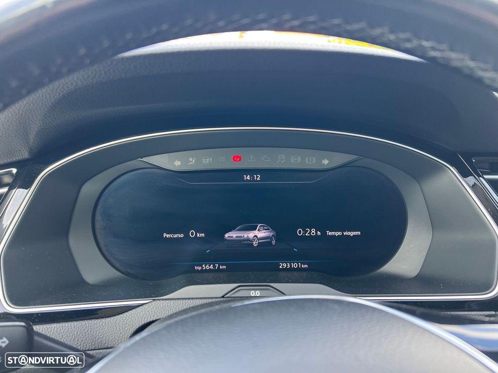 VW Passat 2.0 TDI Highline DSG - 11