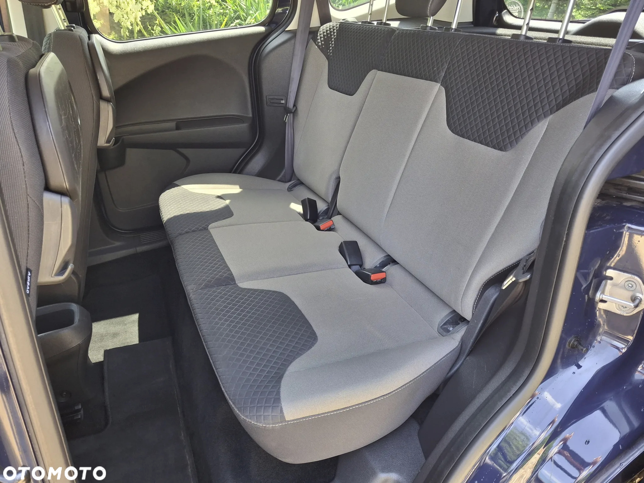 Ford Tourneo Courier 1.0 EcoBoost Ambiente - 13
