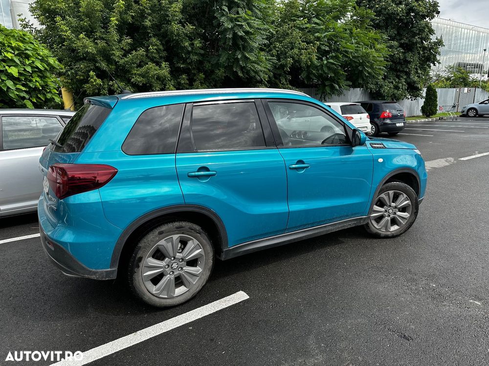 Suzuki Vitara 1.4 Boosterjet AllGrip MHEV Passion - 2