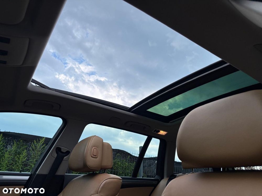 BMW Seria 5 525i - 13