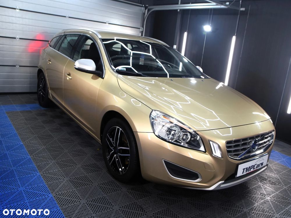 Volvo V60 D4 Geartronic - 25