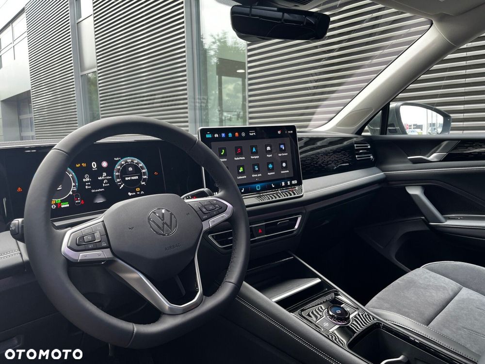 Volkswagen Tiguan - 16