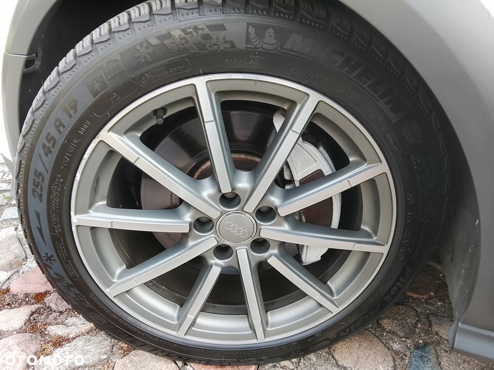 Audi A6 Allroad - 16