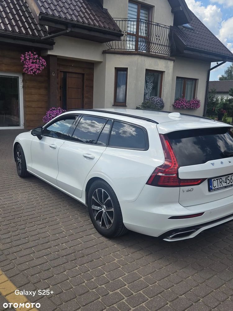 Volvo V60 D4 R-Design - 25