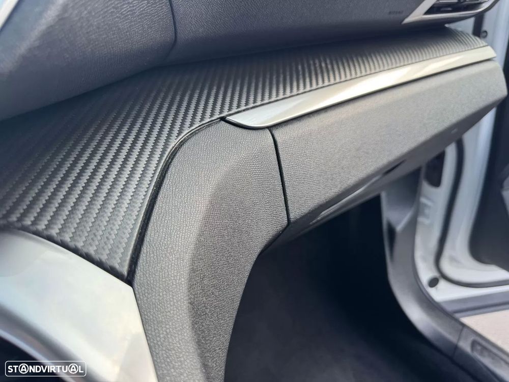 Peugeot 5008 1.2 PureTech Allure - 56