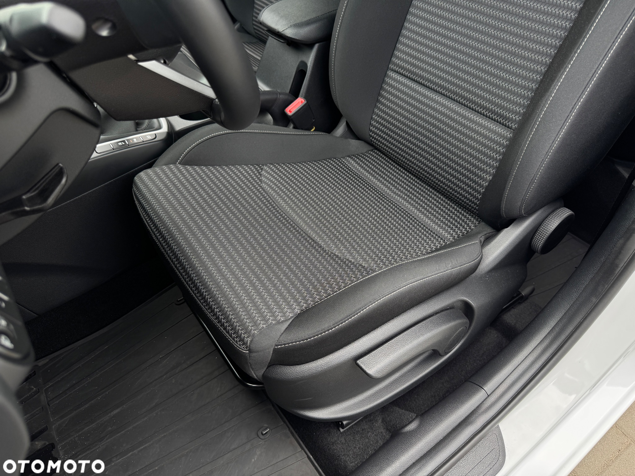 Kia Ceed 1.5 T-GDI M - 12