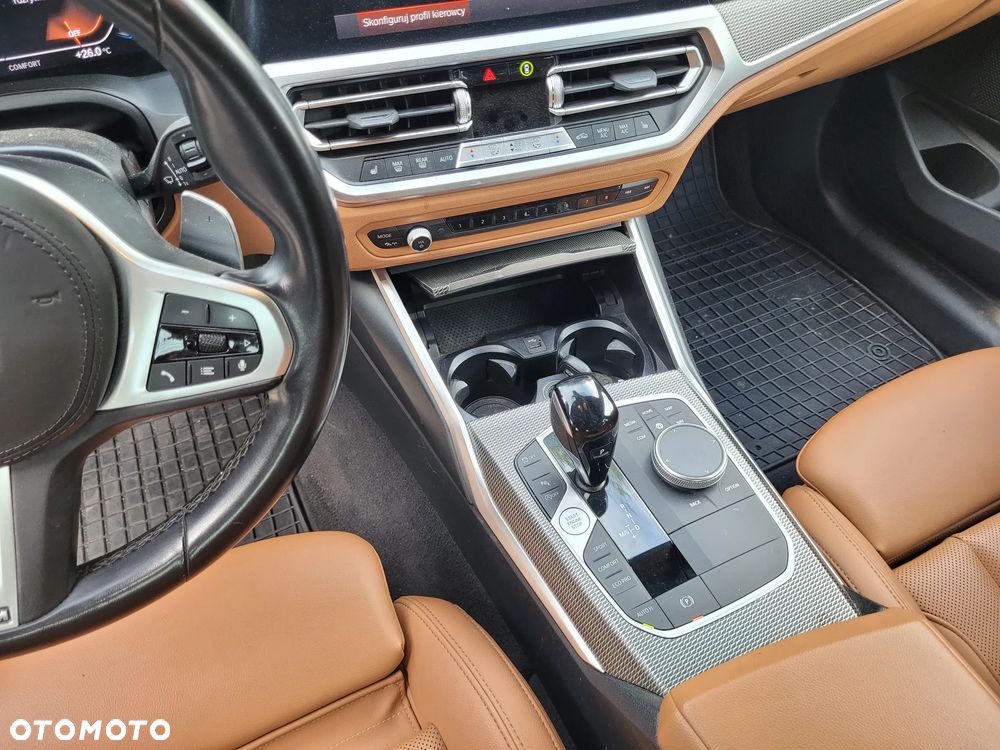 BMW Seria 3 330i xDrive M Sport sport - 14