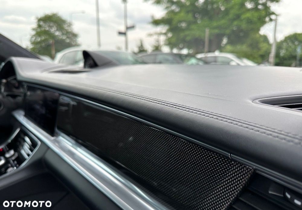 Porsche Panamera - 25