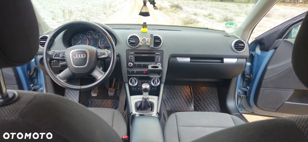 Audi A3 Sportback 1.6 TDI DPF Attraction - 8