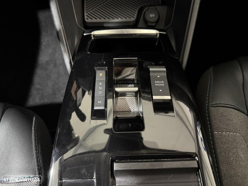 Citroën C4 PureTech 130 Stop&Start EAT8 PLUS - 25