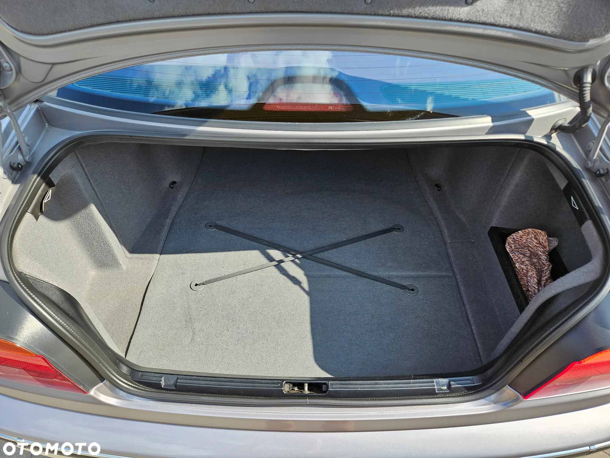 BMW Seria 5 520i - 28