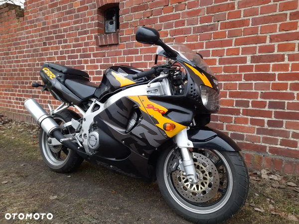 Honda CBR