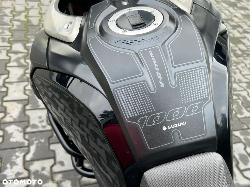 Suzuki V-STROM - 29