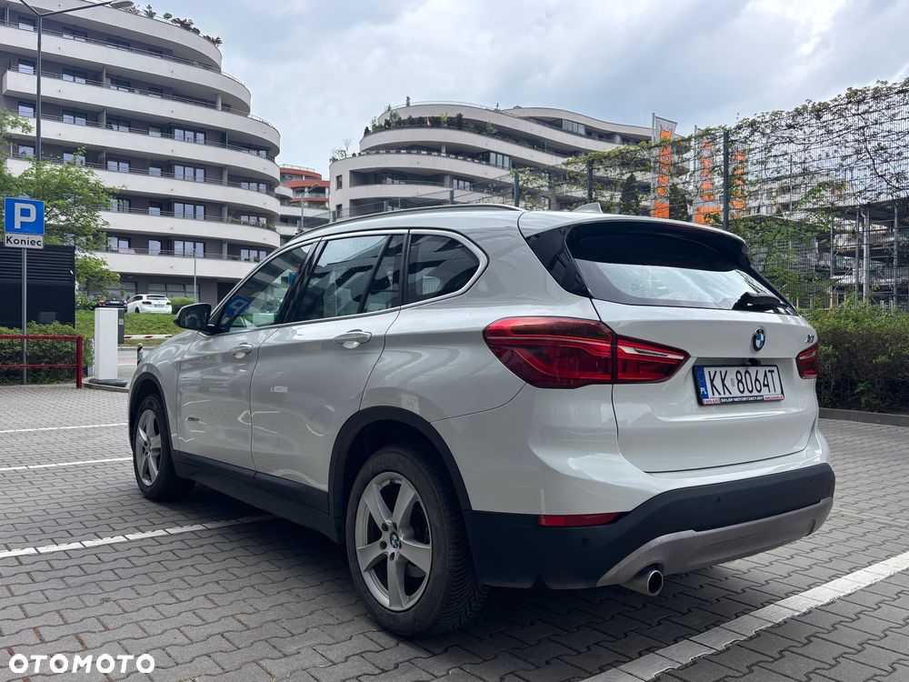BMW X1 xDrive18d Advantage - 5