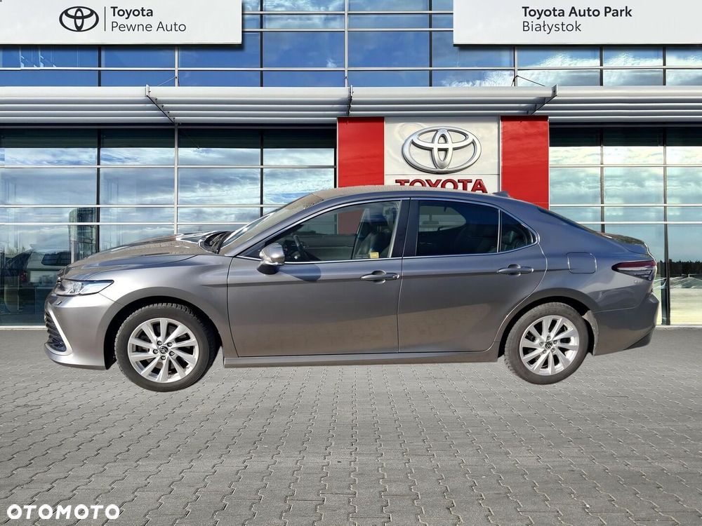 Toyota Camry 2.5 Hybrid Comfort CVT - 2