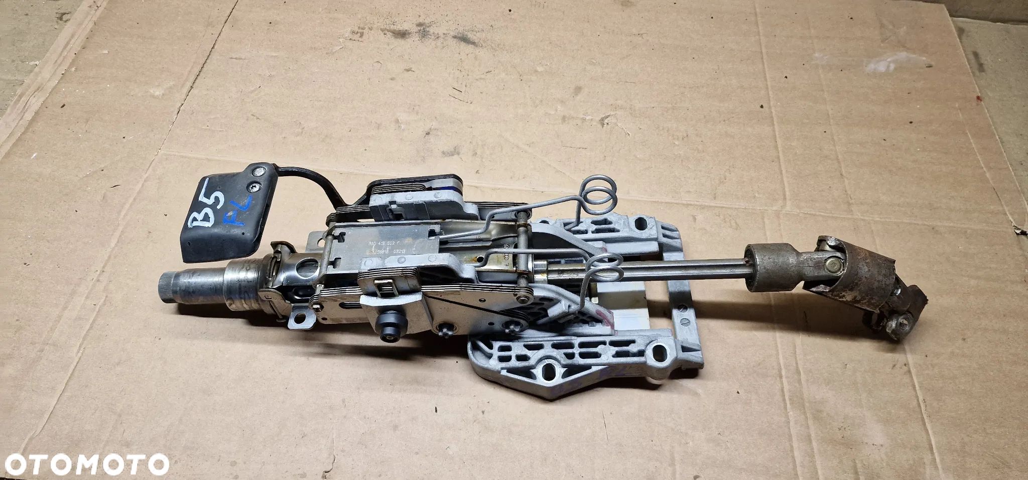 Kolumna kierownicza krzyżak VW Passat B5 FL 3B0419502F - 1