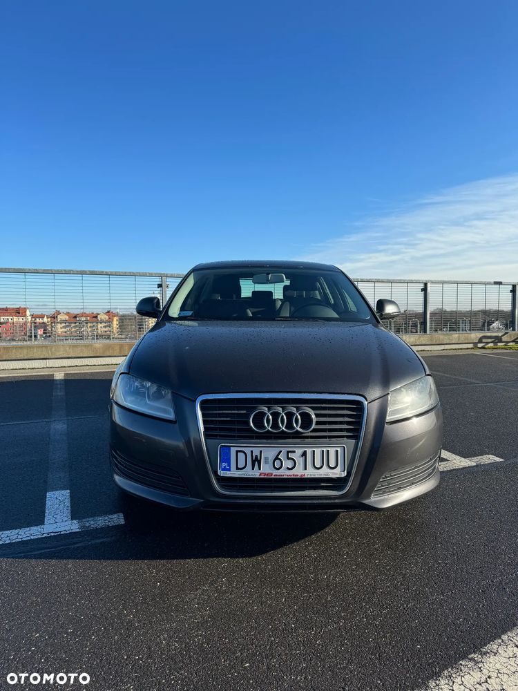 Audi A3 Sportback 1.6 TDI DPF Ambiente - 16