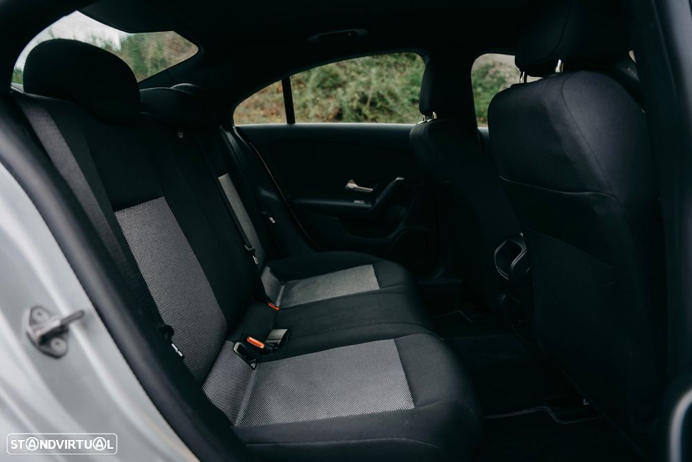 Mercedes-Benz CLA 180 d Style Plus Aut. - 24