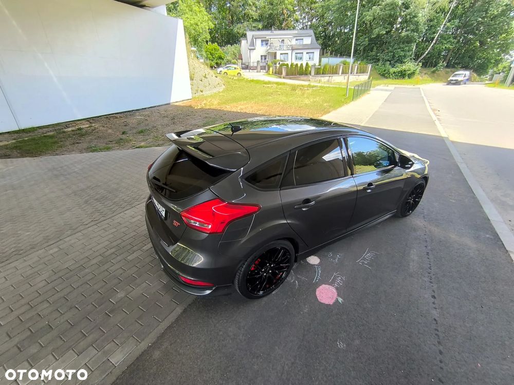 Ford Focus 2.0 EcoBoost ST-2 - 12