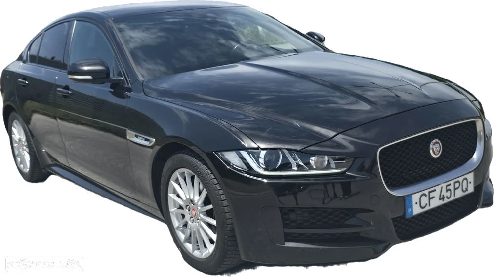 Jaguar XE 2.0 D R-Sport - 7