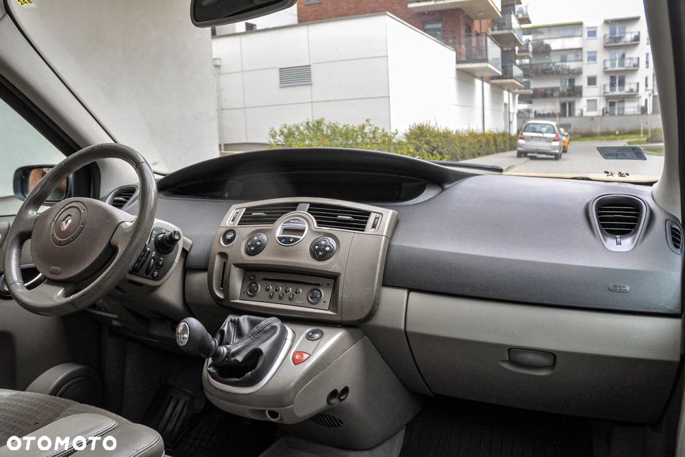 Renault Scenic - 9