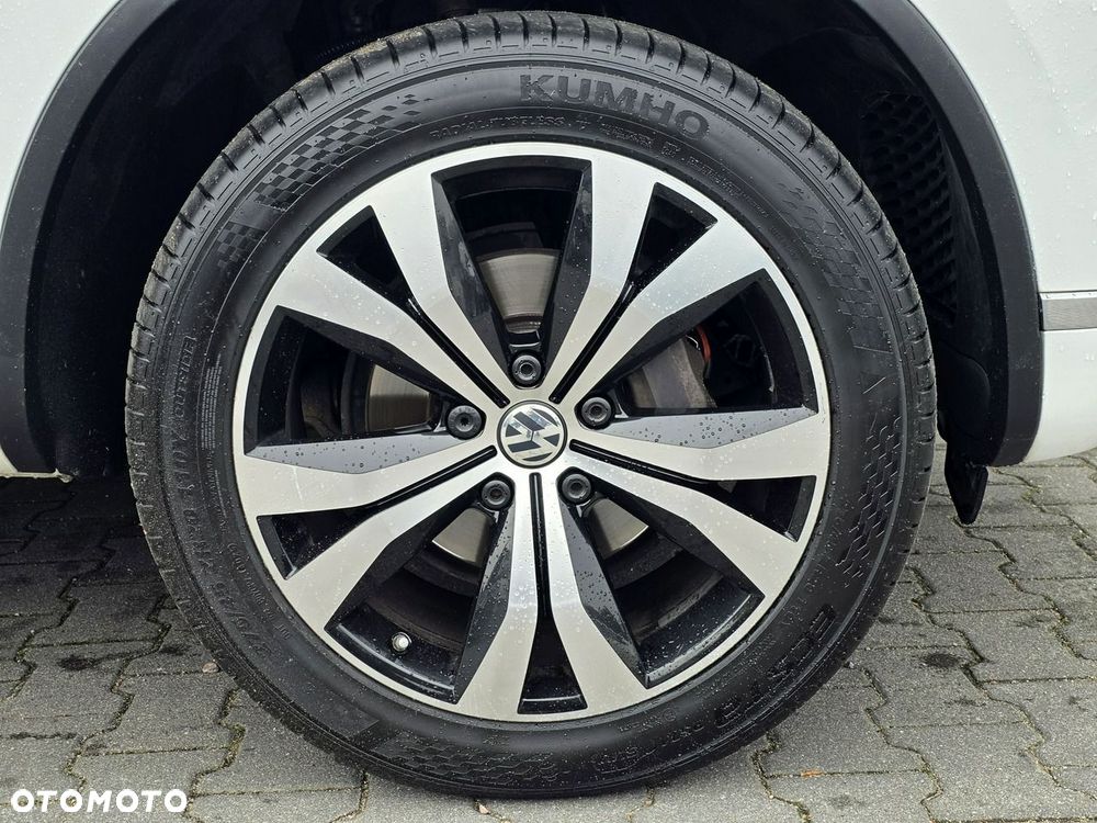 Volkswagen Touareg 3.0 V6 TDI SCR Blue Motion DPF Automatik Executive Edition - 32
