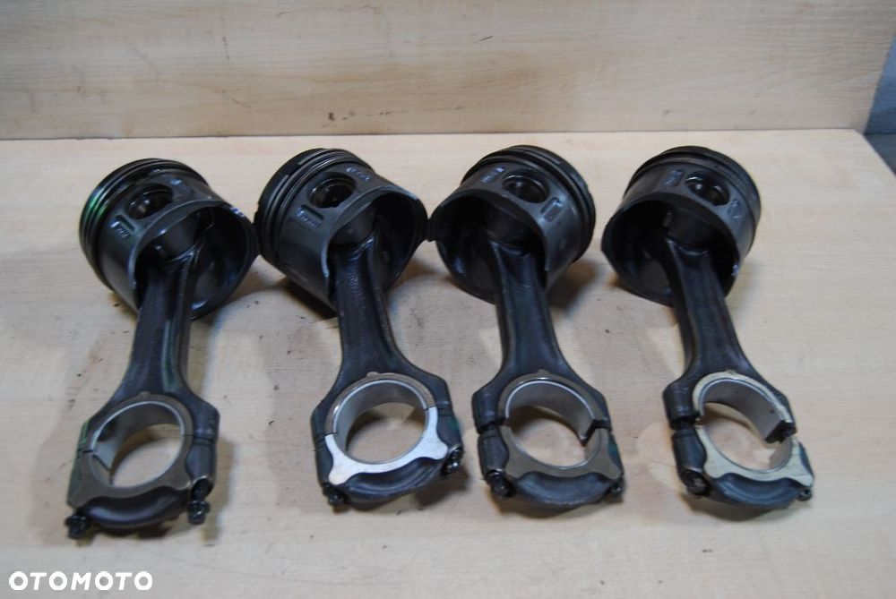 TŁOKI KORBY TŁOK MERCEDES 2.2 CDI SPRINTER - 1