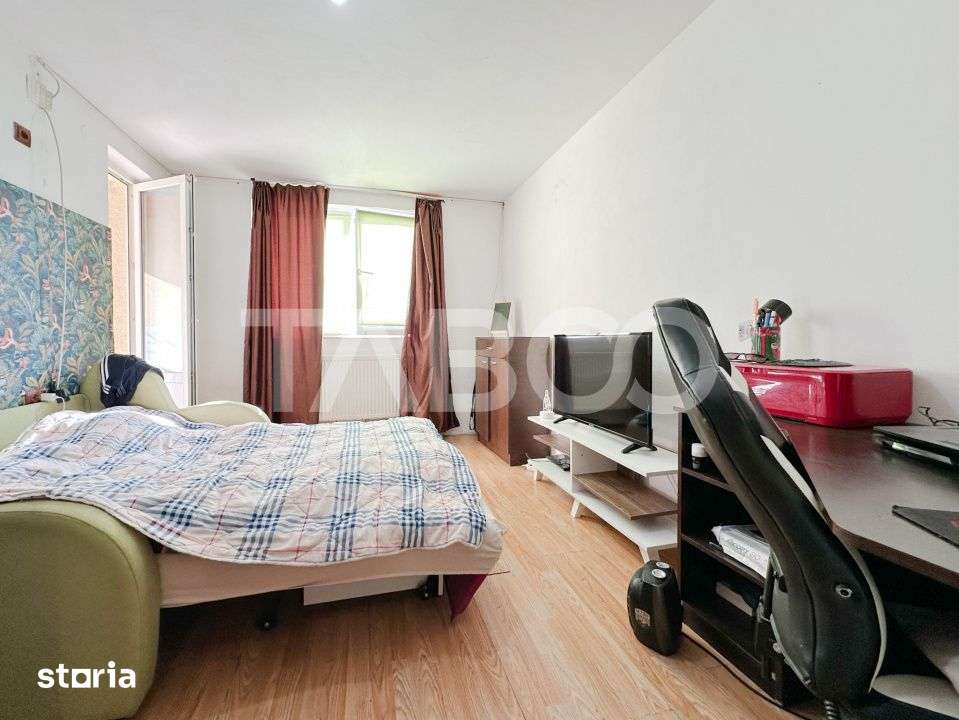 Apartament 3 camere de vanzare - parter inalt cu balcon zona Rahovei — fotografia 3