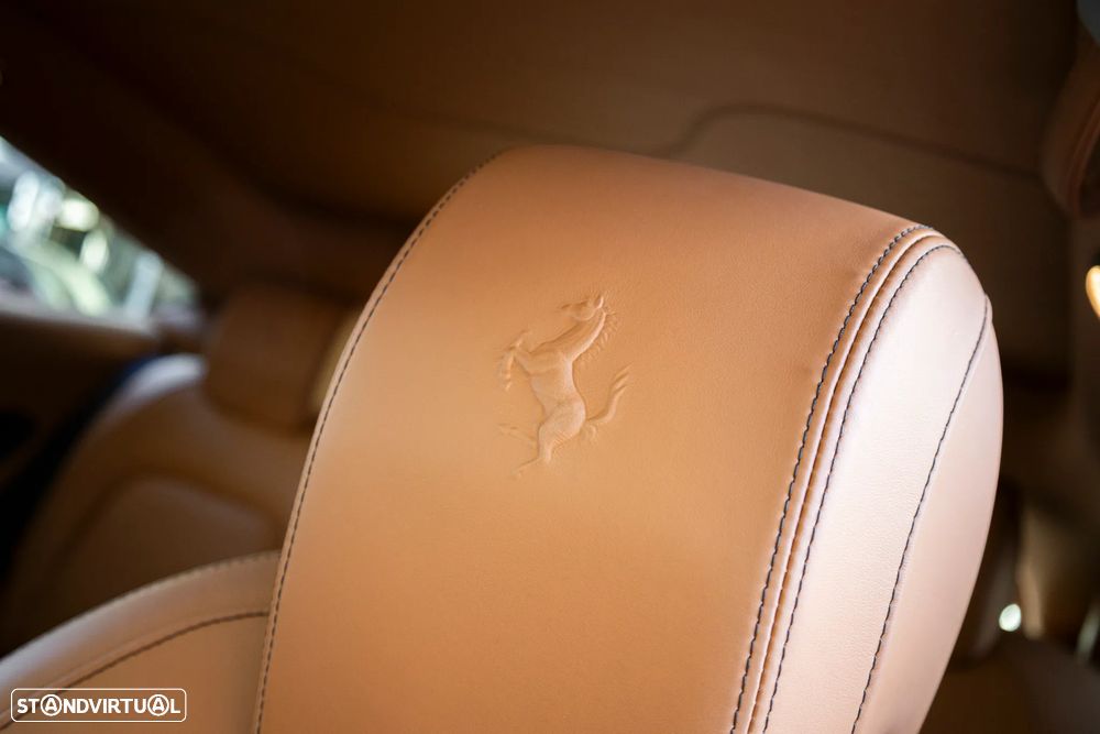 Ferrari FF 6.3 V12 - 13
