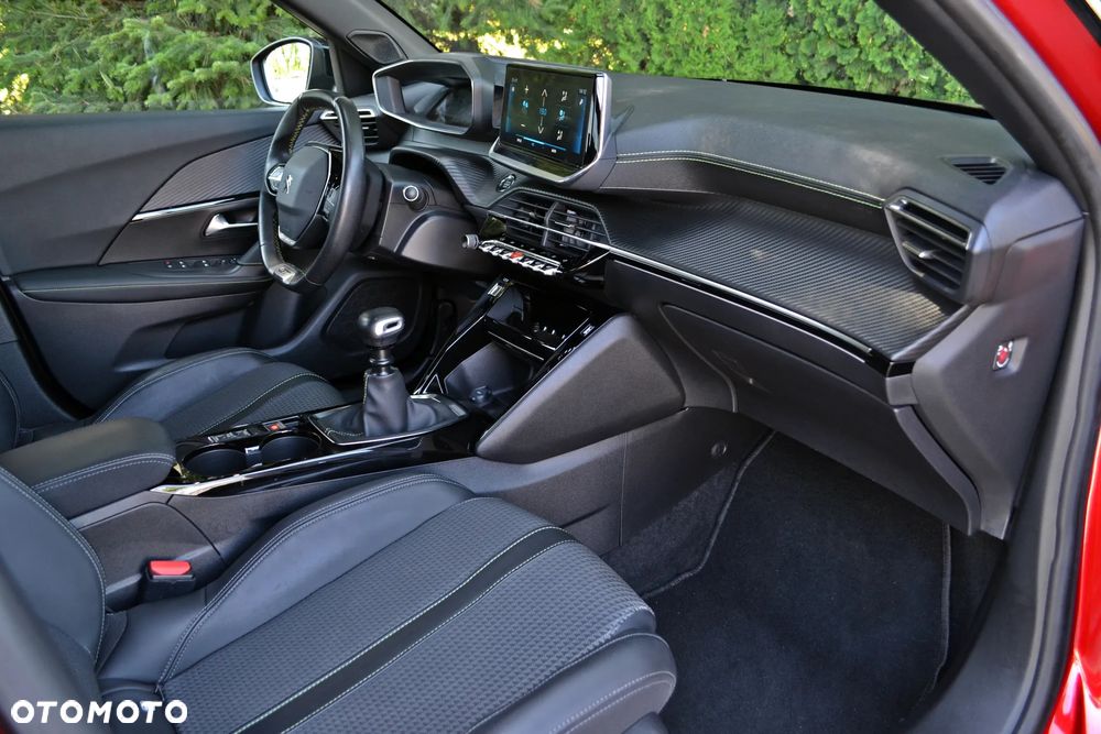 Peugeot 2008 1.2 PureTech GT Line S&S - 14