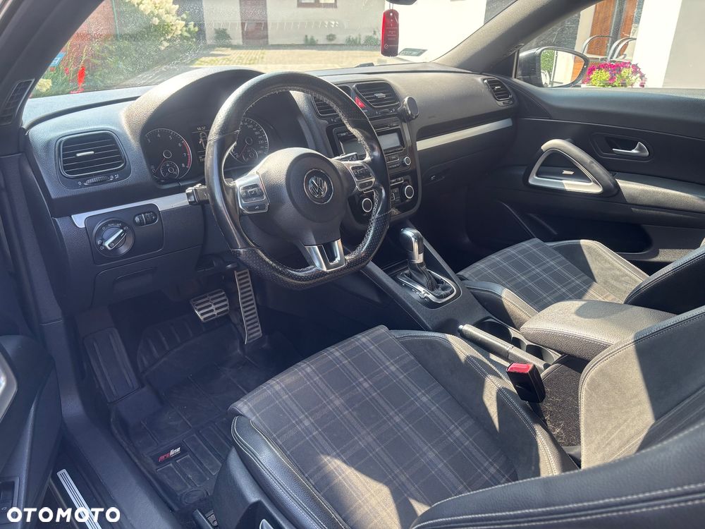 Volkswagen Scirocco 1.4 TSI DSG - 10