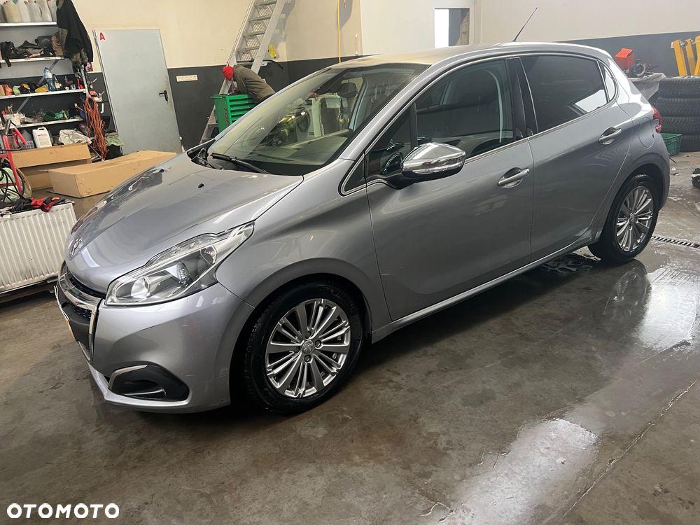 Peugeot 208 PureTech 110 Stop & Start Tech Edition - 4