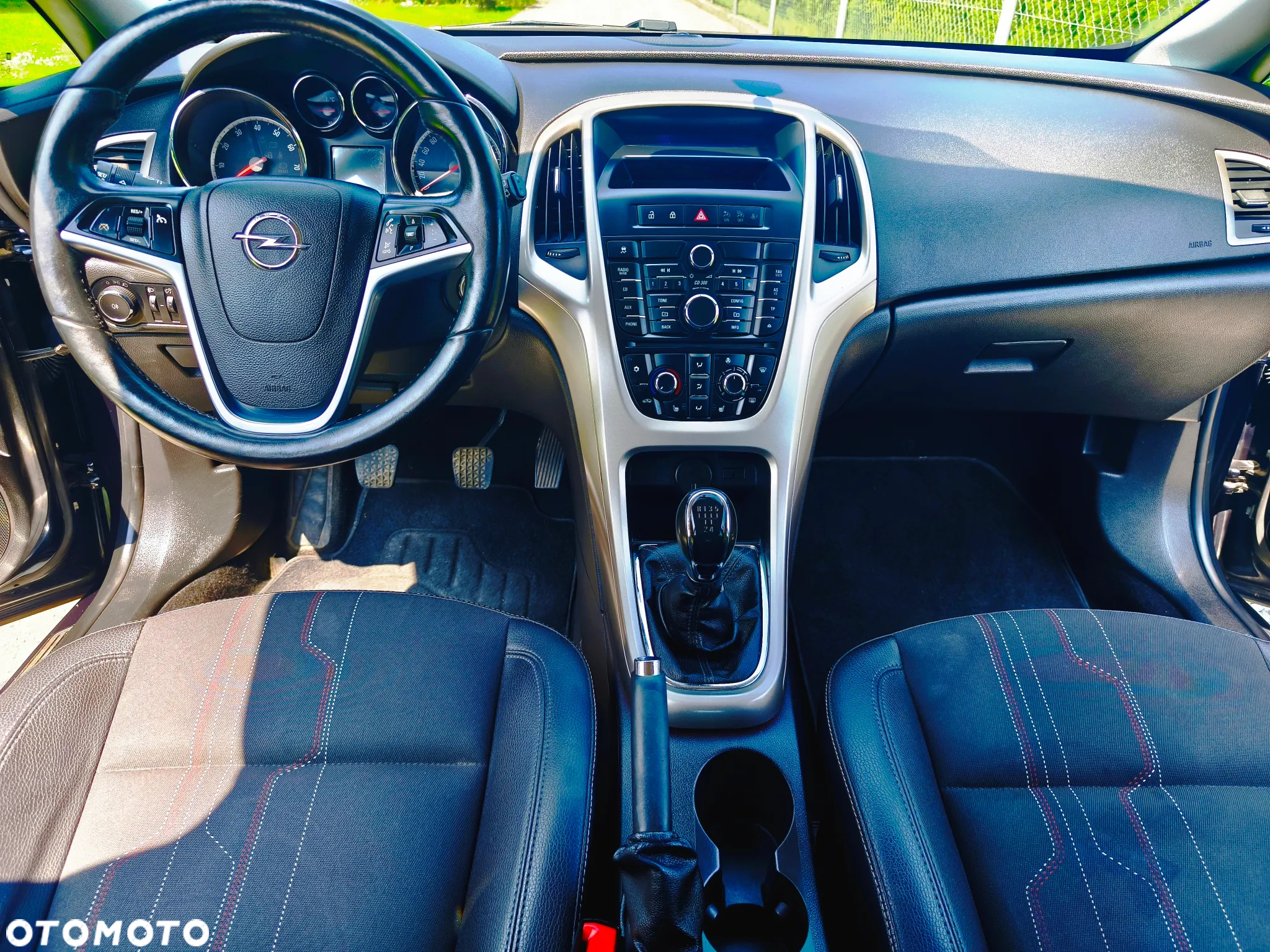 Opel Astra 1.4 EcoFLEX 150 Jahre - 10