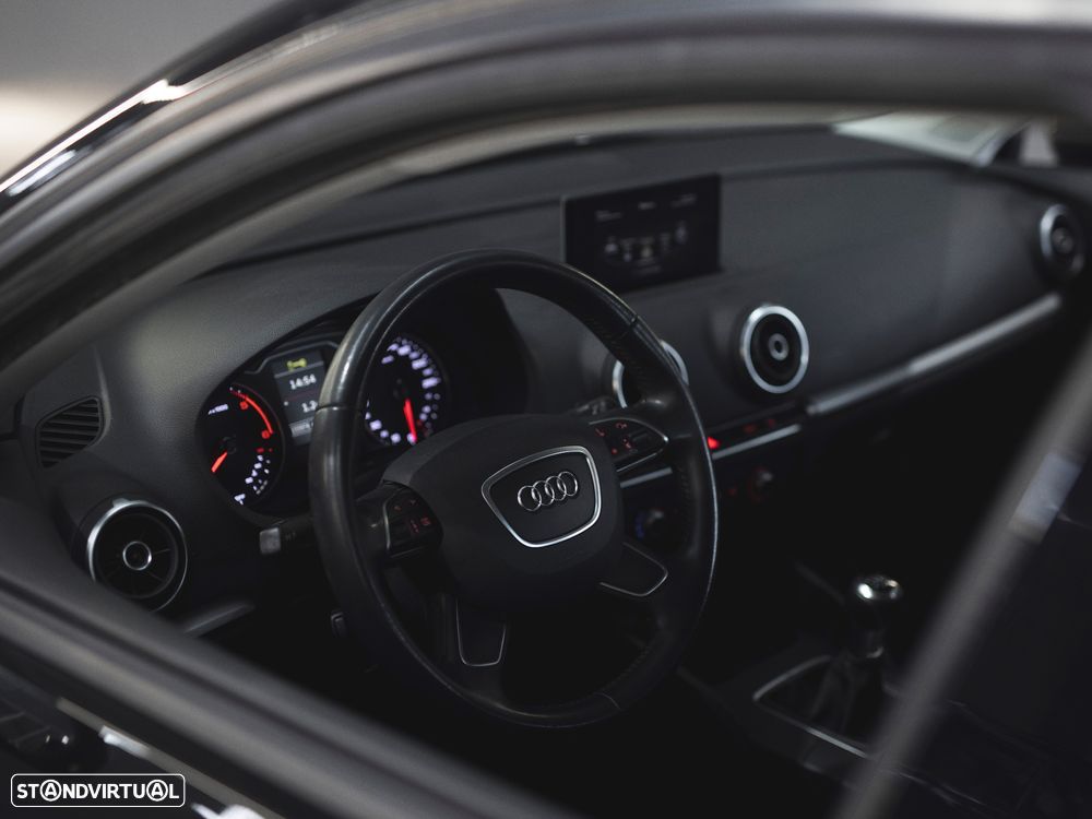 Audi A3 Sportback 1.6 TDI Advance - 14
