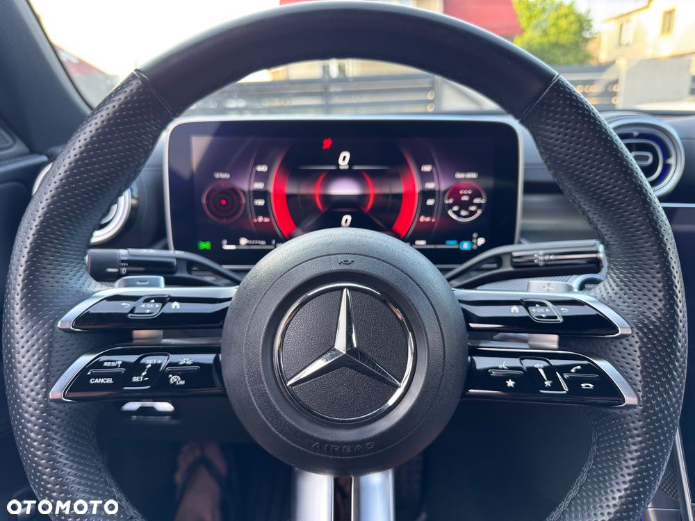 Mercedes-Benz Klasa C 220 d 4Matic 9G-TRONIC AMG Line - 29