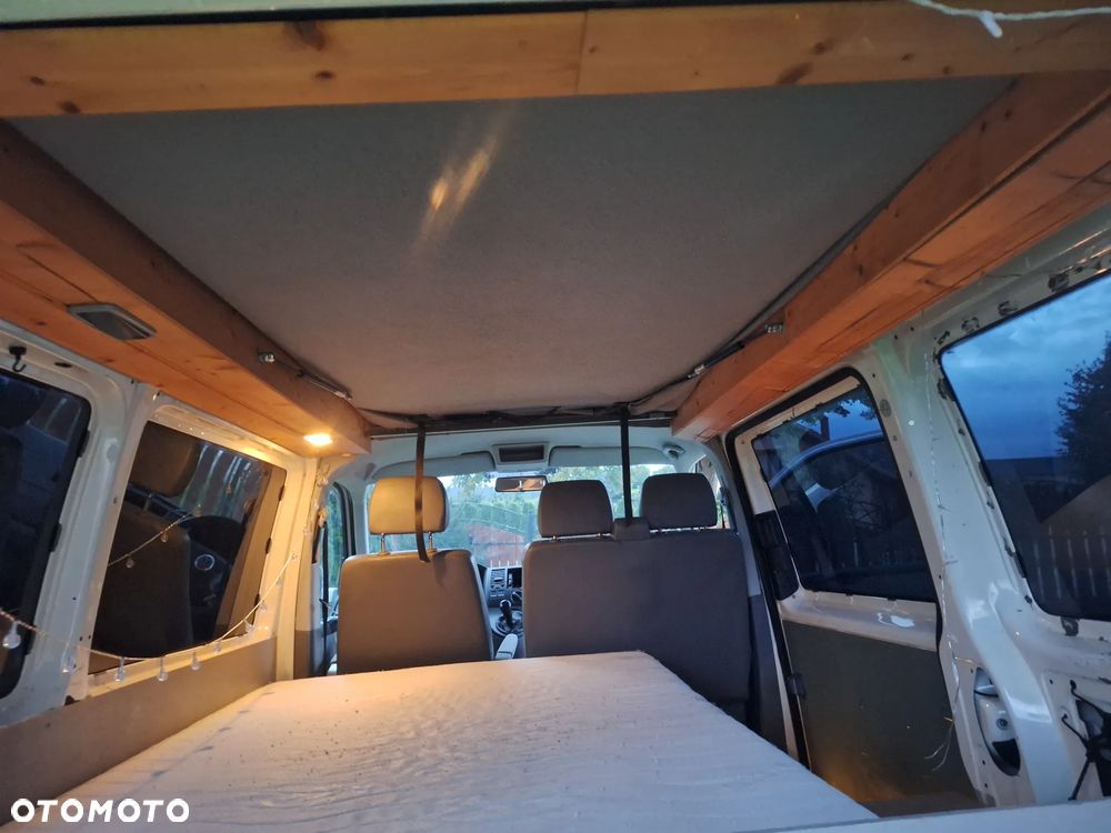 Volkswagen Transporter - 27