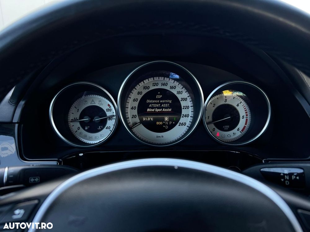 Mercedes-Benz E - 22