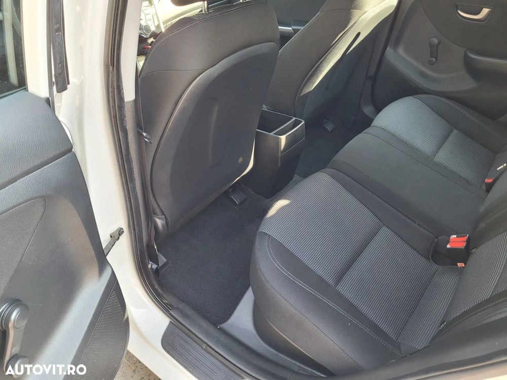 Hyundai i30 1.4 MPi Classic - 20
