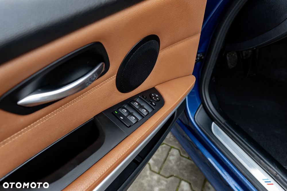 BMW Seria 3 320d DPF Edition Sport - 19