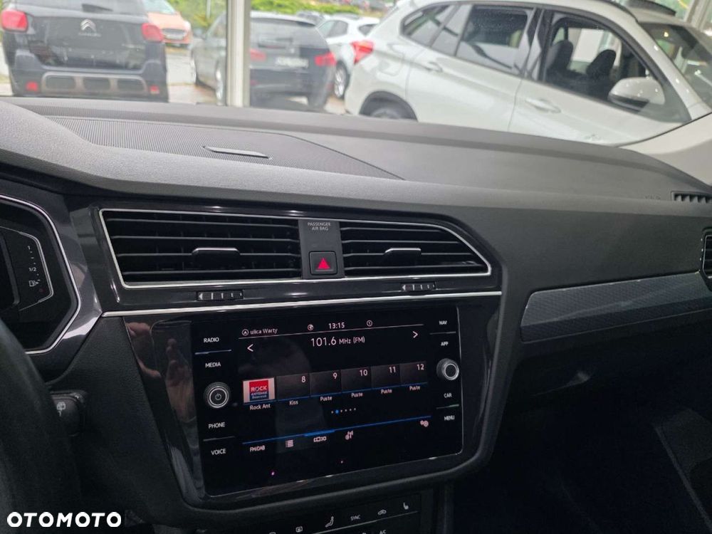 Volkswagen Tiguan - 24